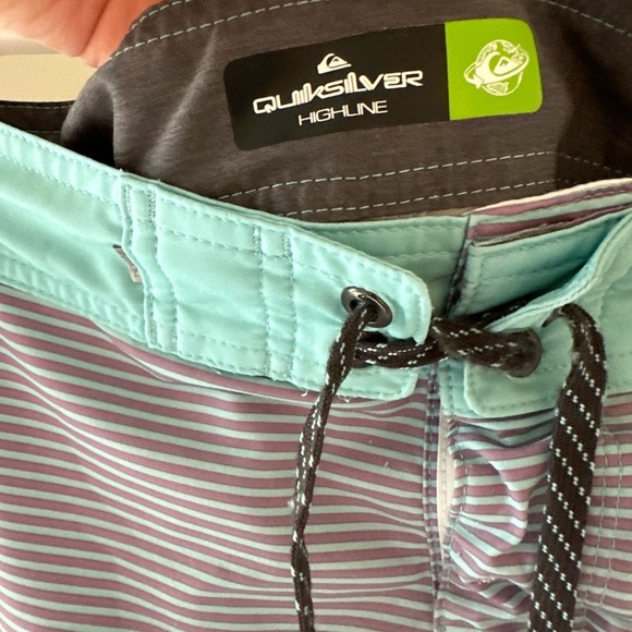 Quiksilver Highline Aqua and Gray Board Shorts - Picture 3 of 7